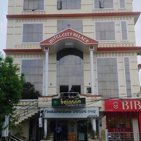 ホテル シティ パレス Brahmapur エクステリア 写真